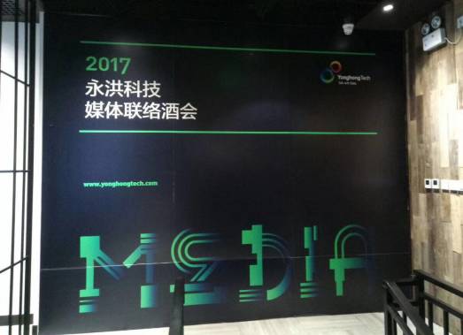 从美食到侦探：逃离工作，一起玩数据